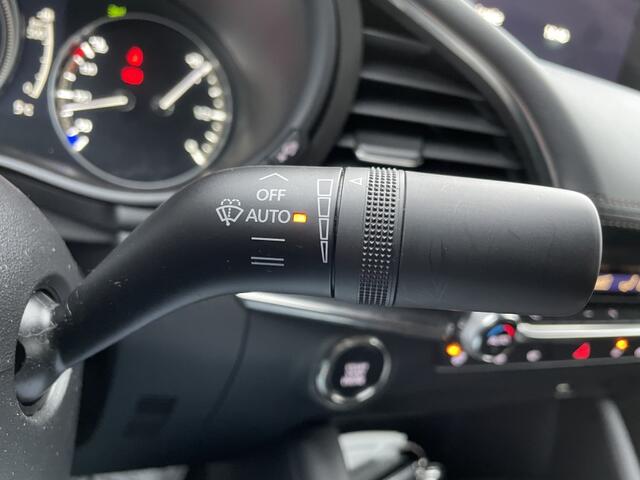 Mazda 3 2.0 e-SA-G Sportive | Camera | Navi | Clima