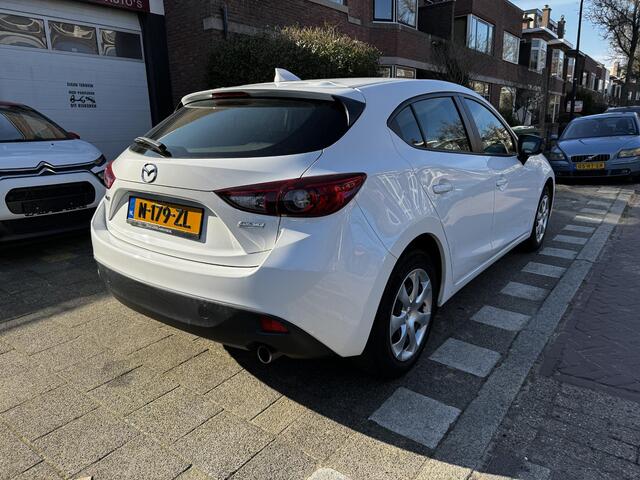 Mazda 3 1.5 S