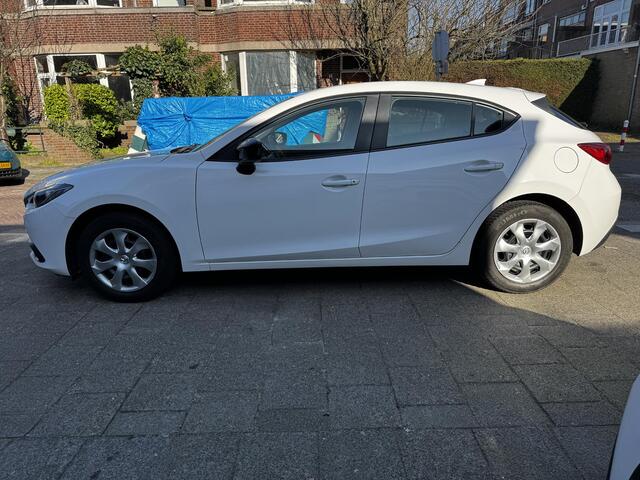 Mazda 3 1.5 S