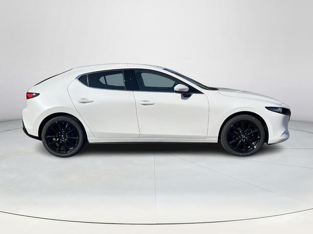 Mazda 3 2.0 e-SkyActiv-X M Hybrid 186 Takumi | Sunroof Pack | Rood leder | Model 2025 | Uit voorraad leverbaar |