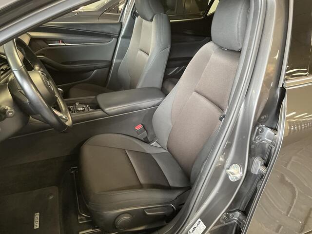 Mazda 3 2.0 e-SkyActiv-G M Hybrid 150 Sportive , Adap Cruise, Clima, HUD, PDC, Stoelverwarming, Stuurverwarming, Camera, Navi, Apple Carplay