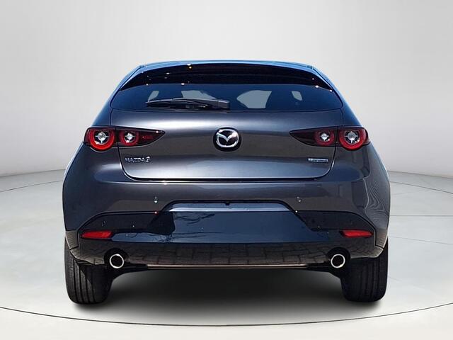 Mazda 3 2.5 e-SkyActiv-G M Hybrid 140 Exclusive-line | 360 Camera | Bose | Dodehoeksensoren | Draadloze Applecarplay en Android Auto | Full LED | Adaptief grootlicht | Adaptieve Cruise Control | Automaat | Stoel en stuurverwarming