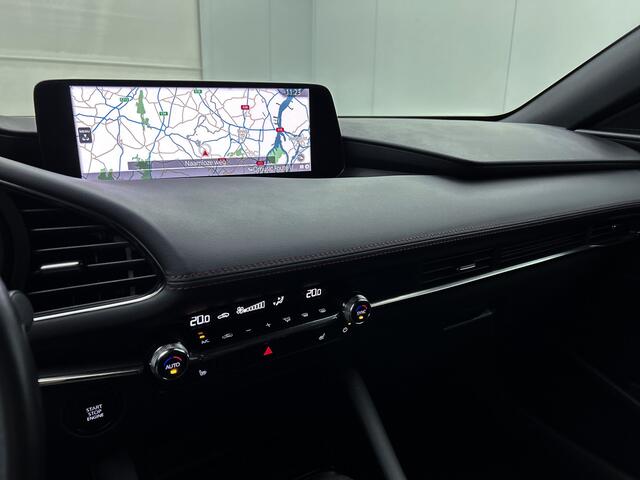 Mazda 3 2.0 e-SkyActiv-G M Hybrid 150 Homura