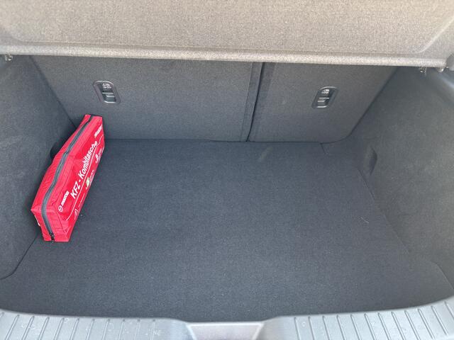 Mazda 3 2.0 e-SkyActiv-X M Hybrid 186pk Homura Carplay / Keyless / Camera