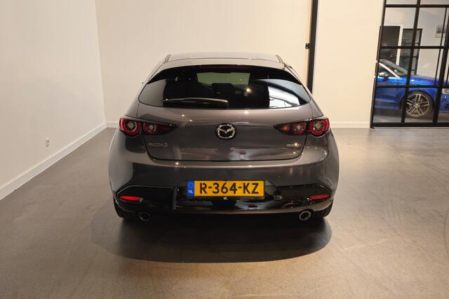 Mazda 3 2.0 e-SkyActiv-G M Hybrid 150 Homura - Stoelverwarming - Apple Carplay/ Android Auto - Adaptive Cruise - Bose audio - Headup display - Afneembare trekhaak