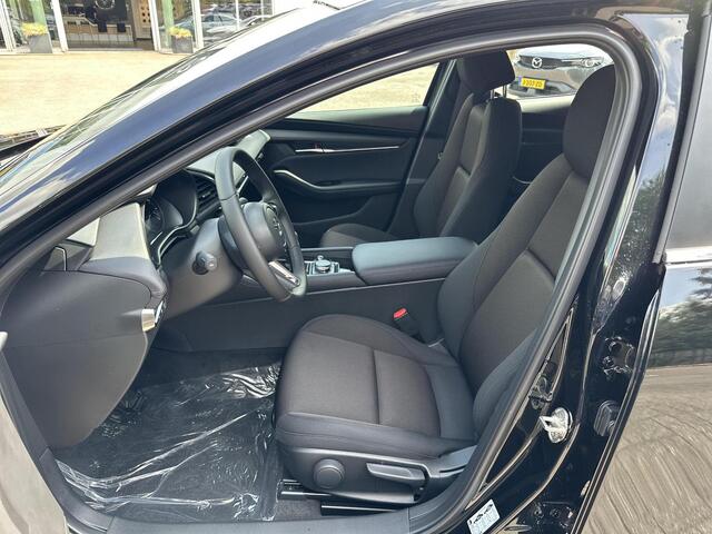 Mazda 3 2.5 e-SkyActiv-G M Hybrid 140 Centre-line | Navigatie | Stoel en stuurverwarming | Keyless entry