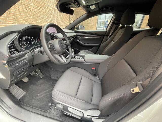 Mazda 3 2.5 e-SkyActiv-G 140 M Hybrid Homura