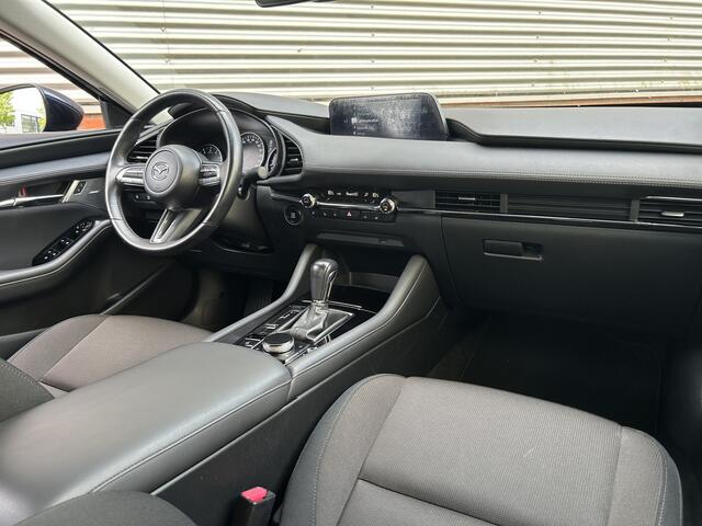 Mazda 3 2.0 e-SkyActiv-X M Hybrid 180 Comfort met Bose | Automaat | Head-up display | Navigatie |
