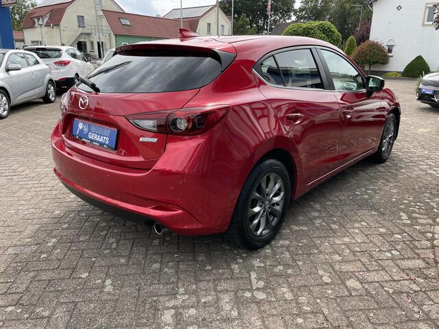 Mazda 3 2.0 SkyActiv-G 120 GT-M | Navigatie, Keyless, Head-Up Display, Parkeersensoren + Camera, Cruise & Climate Control, Stoel en Stuurverwarming, zeer luxe!
