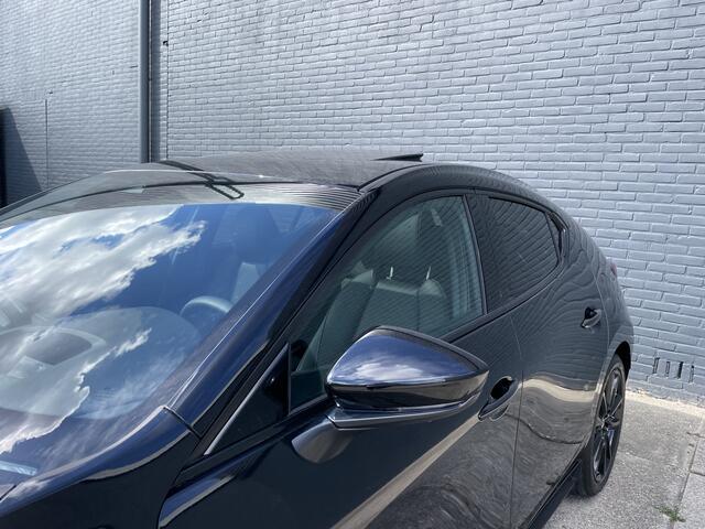 Mazda 3 2.0 e-SkyActiv-X M Hybrid 186 Exclusive-line | DESIGN PACK | DRIVER PACK | SOUND PACK | SUNROOF PACK | FULL-OPTION!!