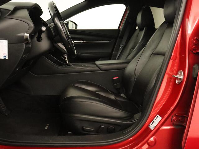 Mazda 3 2.0 SA-X Luxury | Camera | Bluetooth | Trekhaak | Automaat | Leder | Led | Stoelverwarming | Memory | Adaptive cruise | DAB | Head-up display | Bose Sound