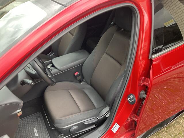 Mazda 3 2.0 SkyActiv 122pk Bose / Navi