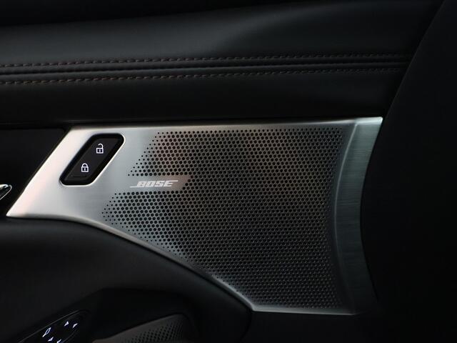 Mazda 3 2.0 e-SkyActiv-X M Hybrid 180 Luxury | Trekhaak | BOSE | Leder |