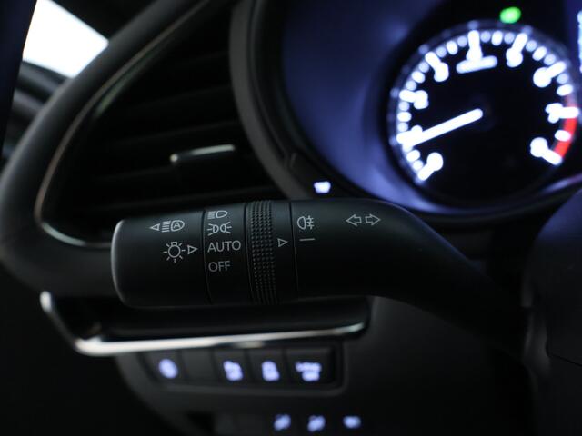 Mazda 3 2.0 e-SkyActiv-X M Hybrid 180 Luxury | Trekhaak | BOSE | Leder |