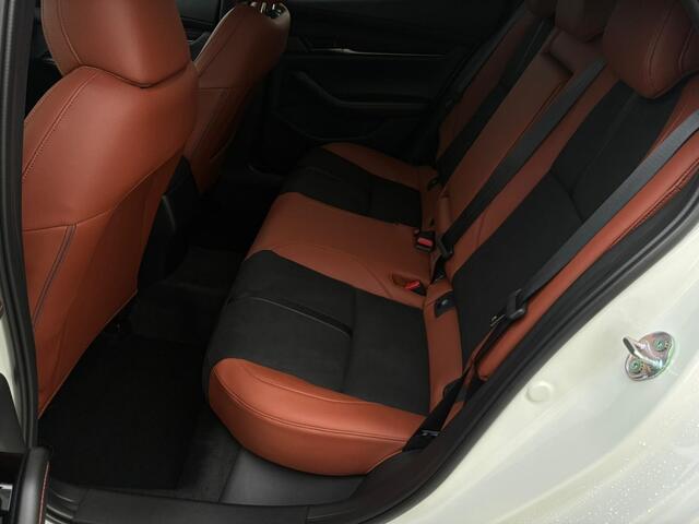 Mazda 3 2.0 eSA-X 186pk Nagisa | Navi Carplay BOSE® *DEMO*