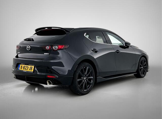 Mazda 3 2.0 e-SkyActiv-X M Hybrid 180 Luxury met Aero pakket Leder | Navigatie | Camera | Cruise control adaptief