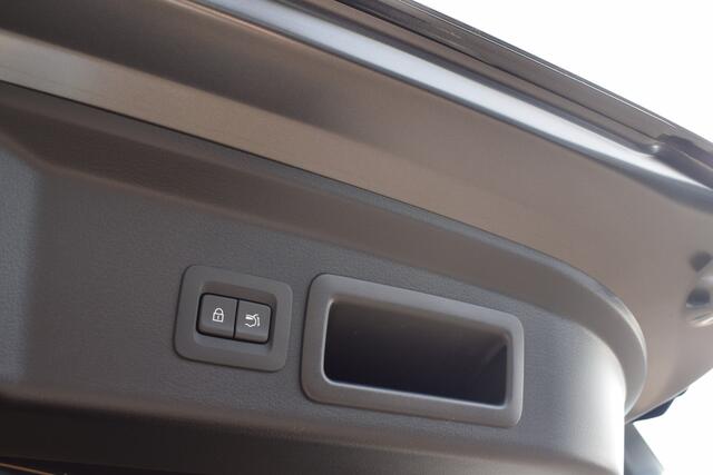 Mazda CX-30 2.0 e-SkyActiv-X M Hybrid Nagisa - ¤ 3.000.- korting