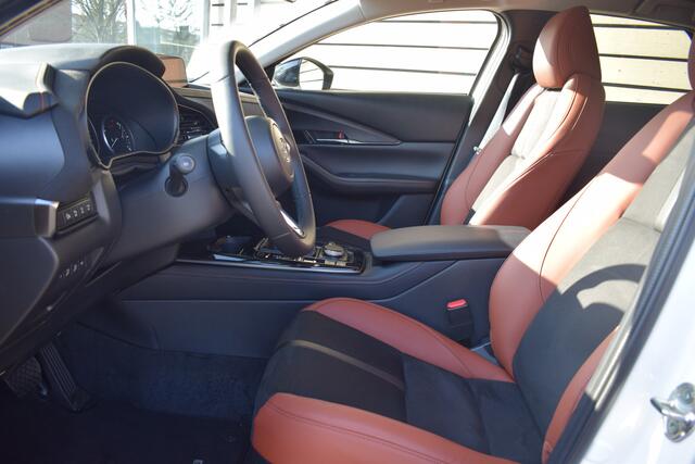 Mazda CX-30 2.5 e-SkyActiv-G M Hybrid Nagisa - Black Edition