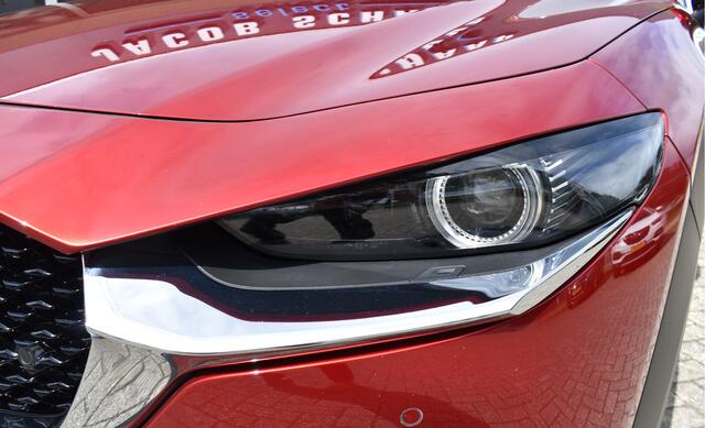 Mazda CX-30 2.0 e-SkyActiv-X M Hybrid Luxury / Camera / 18" LM / Keyless / Navi / Carplay / Leder / Trekhaak