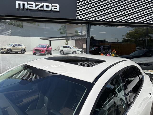 Mazda CX-30 2.0 e-SkyActiv-X186 M Hybrid Luxury , Automaat, Trekhaak, Schuifdak, Aero Pakket, Leder, Adap.Cruise, Bose, LMV 18 Inch, HUD, Stuur/Stoelverwarming