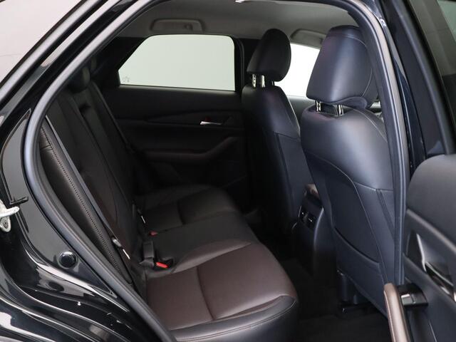 Mazda CX-30 2.0 e-SkyActiv-X M Hybrid Luxury | Bose Audio| Stuur en Stoelverwarming | Lederen Bekleding | Keyless Entry |