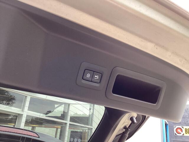 Mazda CX-30 2.0 e-SkyActiv-X M Hybrid Homura 186 PK motor / Aeropakket / Roofrails / Dorpelbeschermers/ Sportpakket/ Navigatie/ Apple Carplay/ Android Auto/ Automaat