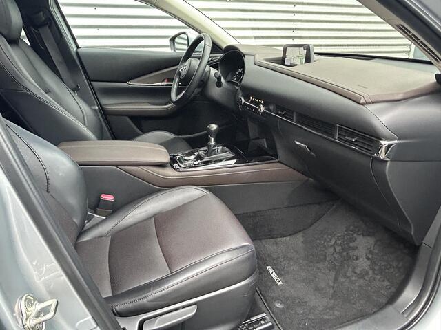 Mazda CX-30 2.0 e-SkyActiv-X M Hybrid Luxury | Trekhaak | Camera | Dealer onderhouden |