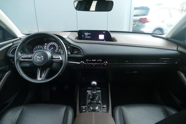Mazda CX-30 2.0 e-SkyActiv-X M Hybrid Comfort met 18inch&Leer | HEAD-UP | TREKHAAK | LEDEREN BEKLEDING | ELEC.A-KLEP | RIJKLAARPRIJS |