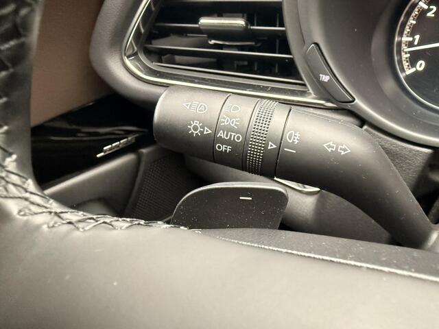 Mazda CX-30 2.0 e-SkyActiv-G M Hybrid Exclusive-line | VOLLEDIG UITGERUST | ALARMKLASSE 3 | ELEKTISCHE ACHTERKLEP |