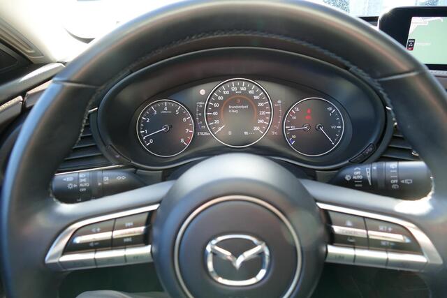 Mazda CX-30 2.0 e-SkyActiv-X M Hybrid Luxury | Trekhaak | Camera | Stuurverwarming | Rijklaarprijs