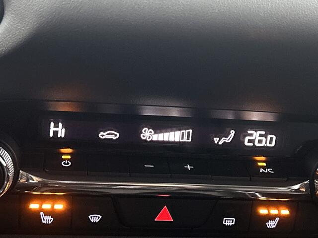 Mazda CX-30 2.0 e-SkyActiv-X M Hybrid Luxury | Trekhaak | Sportpakket | Leder | Elec Stoelen |