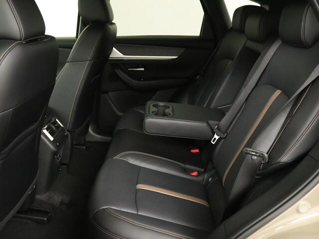 Mazda CX-60 2.5 e-SkyActiv PHEV Homura Plus | Elektrisch glazen panorama-dak | Dodehoek Ass. | LM velgen | Stoelverwarming | 360 Camera | Navigatie |