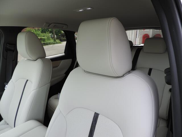 Mazda CX-60 2.5 e-SkyActiv PHEV Takumi - Convinience Pack | Driver Assistance Pack | Comfort Pack