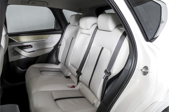 Mazda CX-60 2.5 e-SkyActiv PHEV Takumi | Dig.Cockpit | Adapt.Cruise | Winterpakket | PDC | Camera | NAV + App.Connect | ECC | Trekhaak | LM 21" |