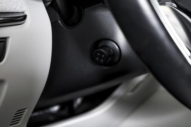 Mazda CX-60 2.5 e-SkyActiv PHEV Takumi | Dig.Cockpit | Adapt.Cruise | Winterpakket | PDC | Camera | NAV + App.Connect | ECC | Trekhaak | LM 21" |