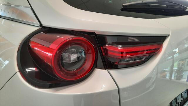 Mazda MX-30 e-SkyActiv EV 145 Prime-line 36 kWh , ¤ 2000.- Sepp Subsidie, Achteruitrij Camera, Apple Carplay / Android Auto, Adaptive Cruise Control, DAB radio, Grootlicht assistent, Head-up Display
