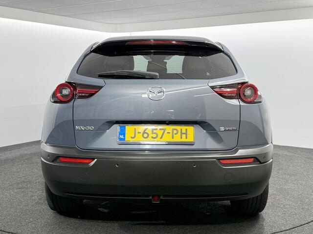Mazda MX-30 e-SkyActiv 145 First Edition 36 kWh / 100% Electrisch / Navi / Camera / Luxe pakket