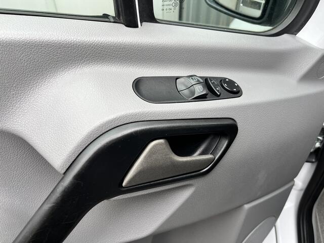 Mercedes-Benz 311 CDI Sprinter 2.2 366 DC Hiab 029T Laadkraan Trekhaak 2000 kg Airco Cruise controle 7-Persoons Open laadbak Pick-up Euro 6 Bakwagen P-up Tachograaf 1e eigenaar