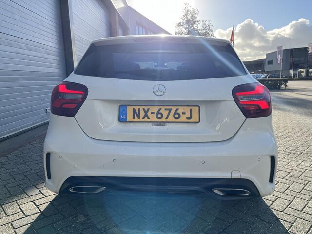Mercedes-Benz A-KLASSE 180 Ambition AMG | PANO | CAM | KEYLES | DODEHOEK |