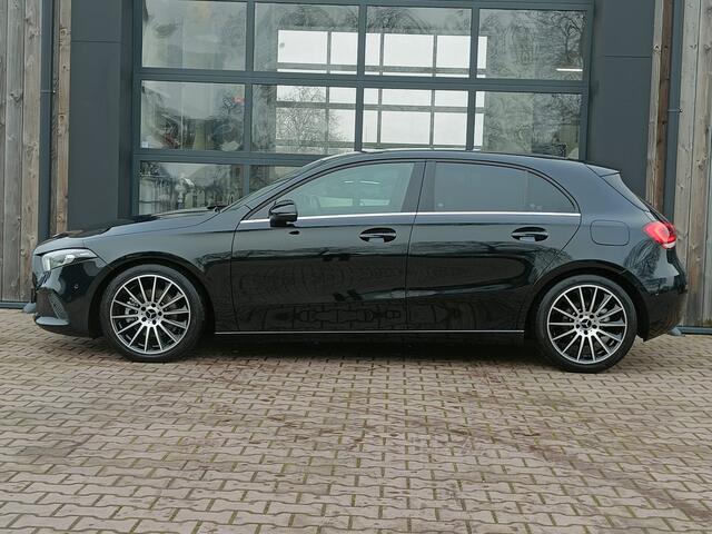 Mercedes-Benz A-KLASSE 200 Business Solution Plus Upgrade Wilde Screen, Navi, Stoelvew. LED/Xenon, Camera