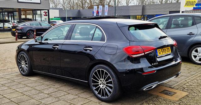 Mercedes-Benz A-KLASSE 200 Premium Plus AMG-Line