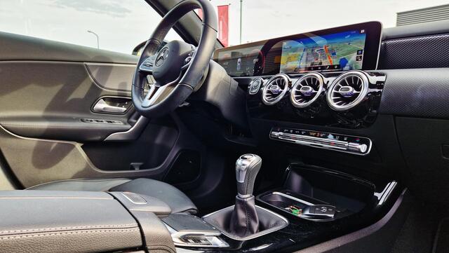 Mercedes-Benz A-KLASSE 200 Premium Plus AMG-Line