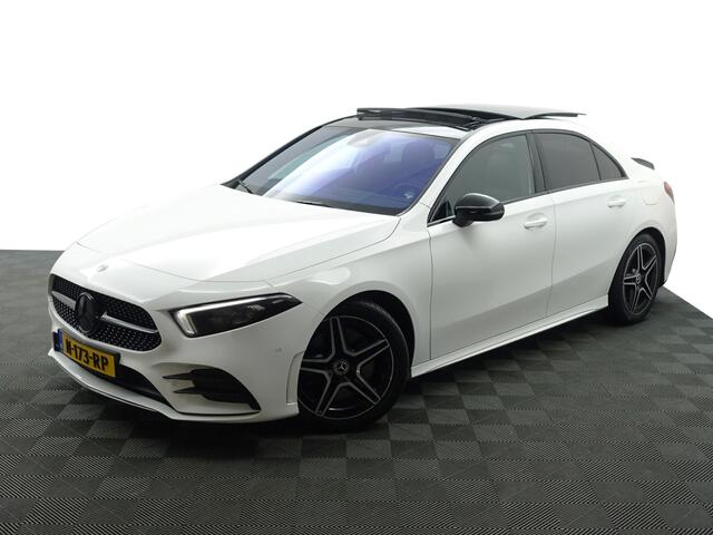Mercedes-Benz A-KLASSE 250 AMG Premium Plus Aut- Sport Uitlaat, Panoramadak, Sfeereverlichting, Xenon Led, Stoelverwarming