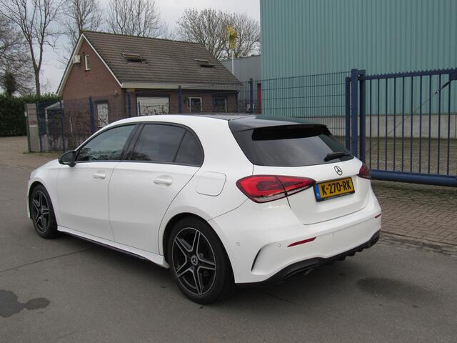 Mercedes-Benz A-KLASSE 180 d Premium Plus AMG Panoramadak