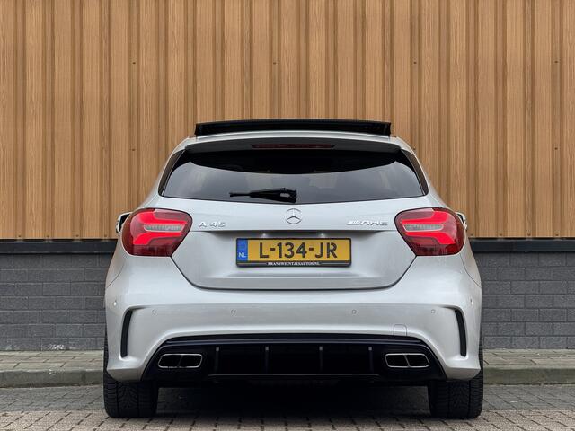 Mercedes-Benz A-KLASSE AMG 45 4MATIC | Cruise Control | Panoramadak | Achteruitrijcamera | Stoelverwarming | Parkeersensoren | Navigatie | Stop&Go |