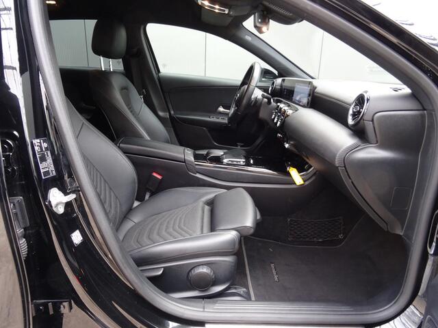 Mercedes-Benz A-KLASSE 180 Premium * LEER * GR NAVI * CAMERA !!