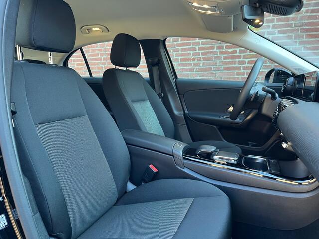 Mercedes-Benz A-KLASSE 180 SOLUTION LUXURY AUTOMAAT / NAVI / CRUISE CTR. / CAMERA