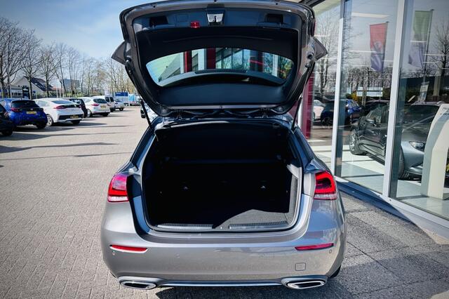 Mercedes-Benz A-KLASSE 180 Advantage Night pakket / CAMERA / CLIMA / CRUISE