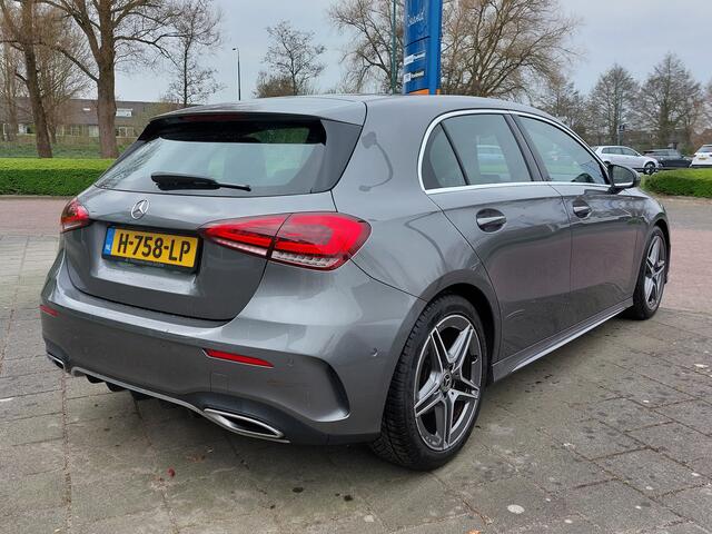 Mercedes-Benz A-KLASSE 180 136pk Automaat Business Solution AMG | Origineel NL | Navi | Apple Carplay+Android Auto | Clima | Cruise | Led Koplampen | Pdc V+A+Assist+Camera | Stoelverwarming | 18''lm