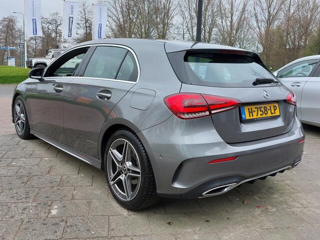 Mercedes-Benz A-KLASSE 180 136pk Automaat Business Solution AMG | Origineel NL | Navi | Apple Carplay+Android Auto | Clima | Cruise | Led Koplampen | Pdc V+A+Assist+Camera | Stoelverwarming | 18''lm